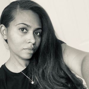 Meet your Posher, Jillian